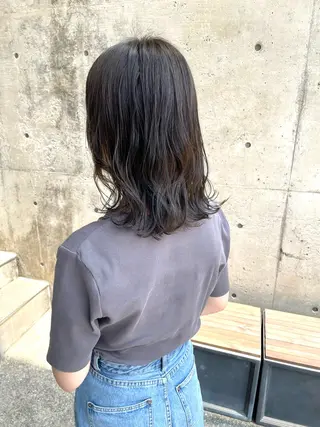 ミディアム カラー 日高 香織のヘアスタイル