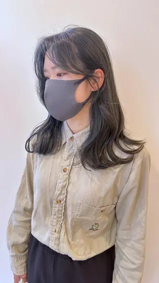 セミロング カラー 小顔レイヤー/ ベージュ🤍Rieのヘアスタイル