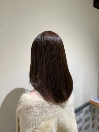 セミロング カラー 友成 星来のヘアスタイル