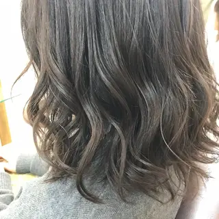 ミディアム カラー ヘアアレンジ TRENCH 相澤 果歩のヘアスタイル
