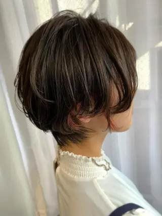 ショート 西田 愛華のヘアスタイル