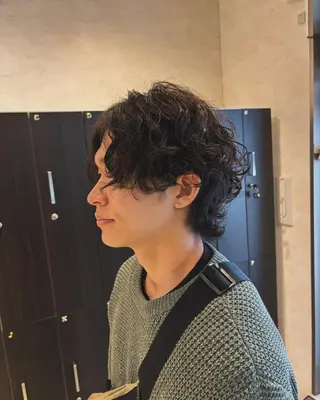 ミディアム ONE.STOP. LABOのヘアスタイル