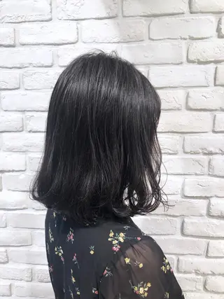 ミディアム カラー ベージュカラー🧸 伊藤なつみのヘアスタイル