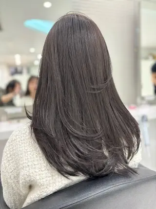 ロング カラー 流行りの透明感カラー ×縮毛矯正🤍ユウのヘアスタイル