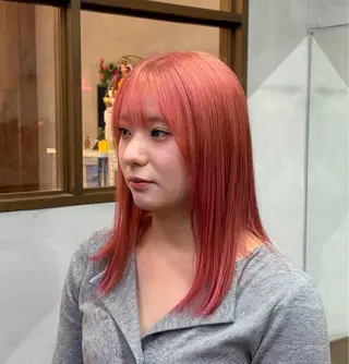 セミロング 神田 姫奈のヘアスタイル