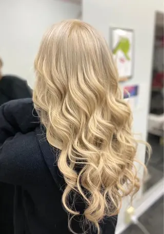 ロング カラー ヘアアレンジ メンズ キッズ ネイル マツエク・マツパ 🧡可愛い色落ち🧡 ハイトーン特化🧡のヘアスタイル