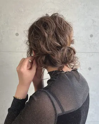 ミディアム 下石怜子/レイヤー/ 透明感カラーのヘアスタイル