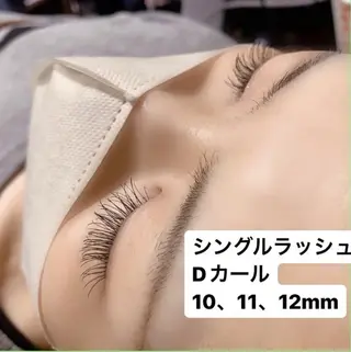 マツエク・マツパ LUCE 伊藤 光梨のネイルデザイン