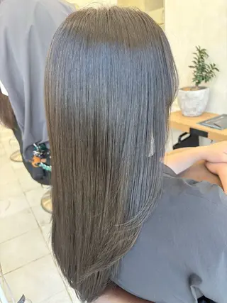 ロング カラー 外人風ハイライト/ 艶カラーのヘアスタイル
