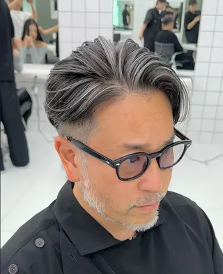 メンズ 白髪ぼかし/メッシュ ハイライト/ゆうとのヘアスタイル