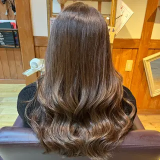 ロング カラー 広瀬 遥香のヘアスタイル