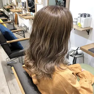 ミディアム カラー ヘアアレンジ 顔周りカット・相談 レイヤーも◎しずくのヘアスタイル