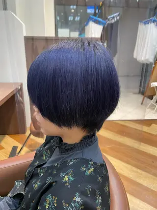 ショート カラー 爲清 葵のヘアスタイル