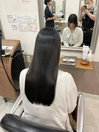 ロング カラー Hika.ハイトーン 髪質改善🩵ᩚ🫧のヘアスタイル
