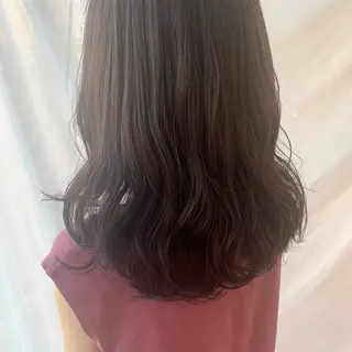 カラー 山口 莉奈のヘアスタイル