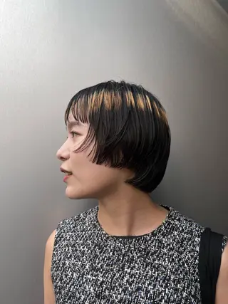 ショート カラー ムード造るハイトーン ケアブリーチ/ユウキのヘアスタイル