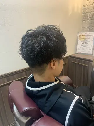 パーマ メンズ フリーランス理美容師 いさかのヘアスタイル