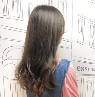 ミディアム カラー TOMOKA 艶髪/透明感カラーのヘアスタイル