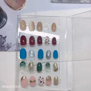 ネイル ガレンドウ 白澤 愛子のネイルデザイン