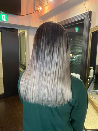 カラー 安田和洋 ブリーチカラー特化のヘアスタイル