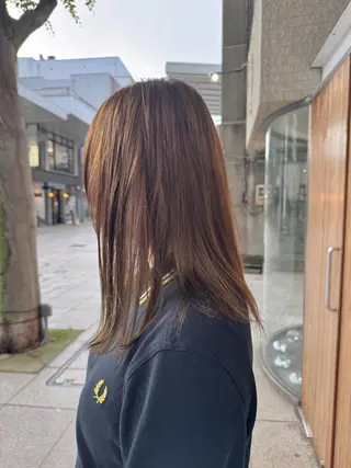 ミディアム カラー KOHNO ナチュラルデザインのヘアスタイル