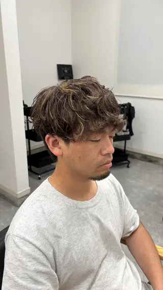 メンズ FeU【フゥ】所属・メンズパーマ WATARUのヘアスタイル