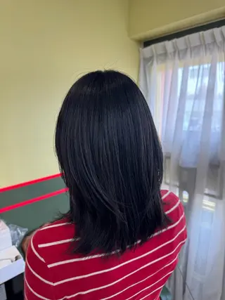 ミディアム カラー 米倉 麻衣のヘアスタイル