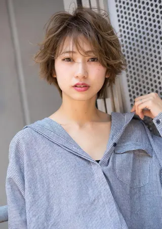 ショート カラー 元重 宣博のヘアスタイル