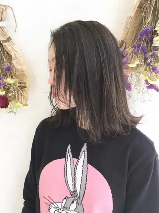 ミディアム カラー 立川 奈那子のヘアスタイル