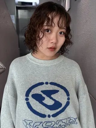 ショート パーマ Lisa🪄似合わせ ／デザインカラーのヘアスタイル