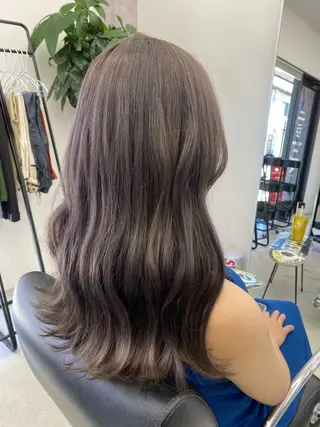 カラー MEMENTO YUZUのヘアスタイル