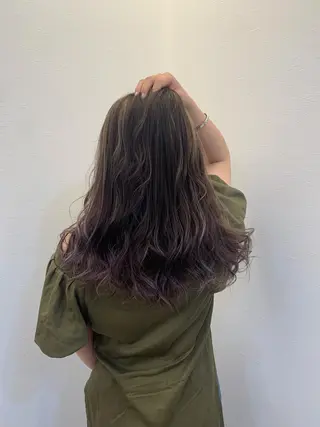 カラー ツノガイ エリのヘアスタイル