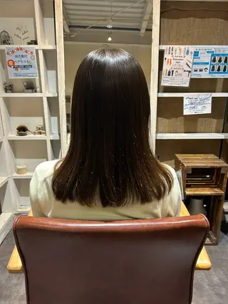 カラー 牛尾 綾花のヘアスタイル