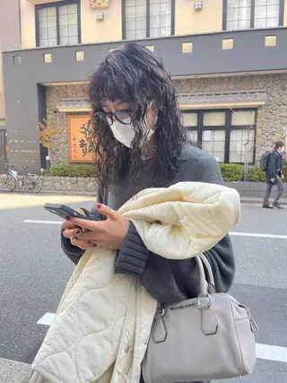 セミロング 早瀬裕之 パーマのヘアスタイル