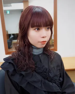 ミディアム カラー パーマ 似合わせレイヤー/ パーマヘア/高倉のヘアスタイル