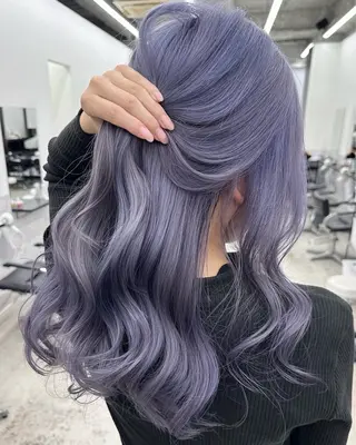 ロング カラー ヘアアレンジ 原宿ハイトーンカラー 🌼みるい🌼のヘアスタイル