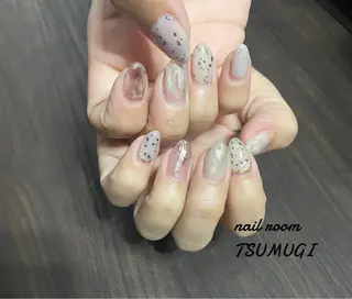ネイル nailroom TSUMUGIのネイルデザイン