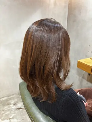 ミディアム • ユリナのヘアスタイル