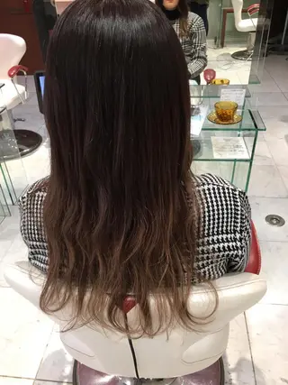 カラー yaya✂︎ 美髪/艶カラーのヘアスタイル