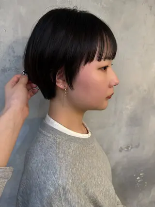 ショート 似合わせレイヤー、 透けカラー/杉本花のヘアスタイル