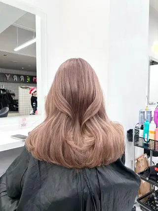 カラー 透明感ベージュ🤎 ナチュラルレイヤーのヘアスタイル