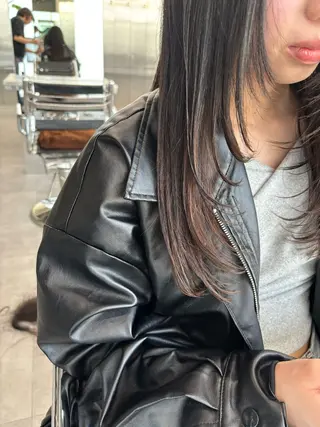 ロング 佐藤 莉子のヘアスタイル