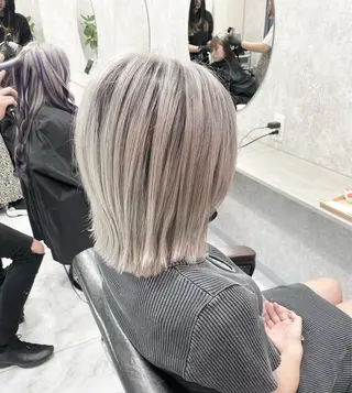 ショート 🦋ハイトーン🦋 石山 希理🦋のヘアスタイル