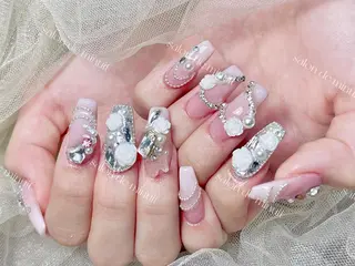 ネイル Momo 🤍のネイルデザイン