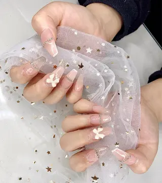 ネイル I-nailロング /ワンホン/キラキラのネイルデザイン