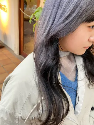 カラー 西田 莉緒のヘアスタイル