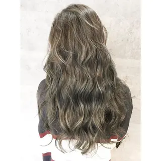 セミロング カラー ヘアアレンジ マツエク・マツパ 井上 一平のヘアスタイル