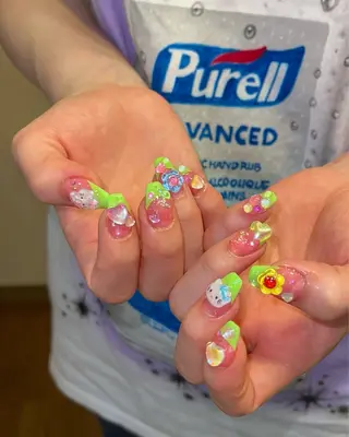 ネイル Nes.Nail所属・Miyagi Asamiのネイルデザイン