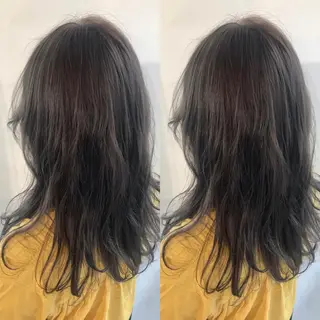 セミロング カラー 小栗 麻衣のヘアスタイル