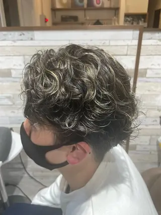 メンズ 目見田 茜のヘアスタイル